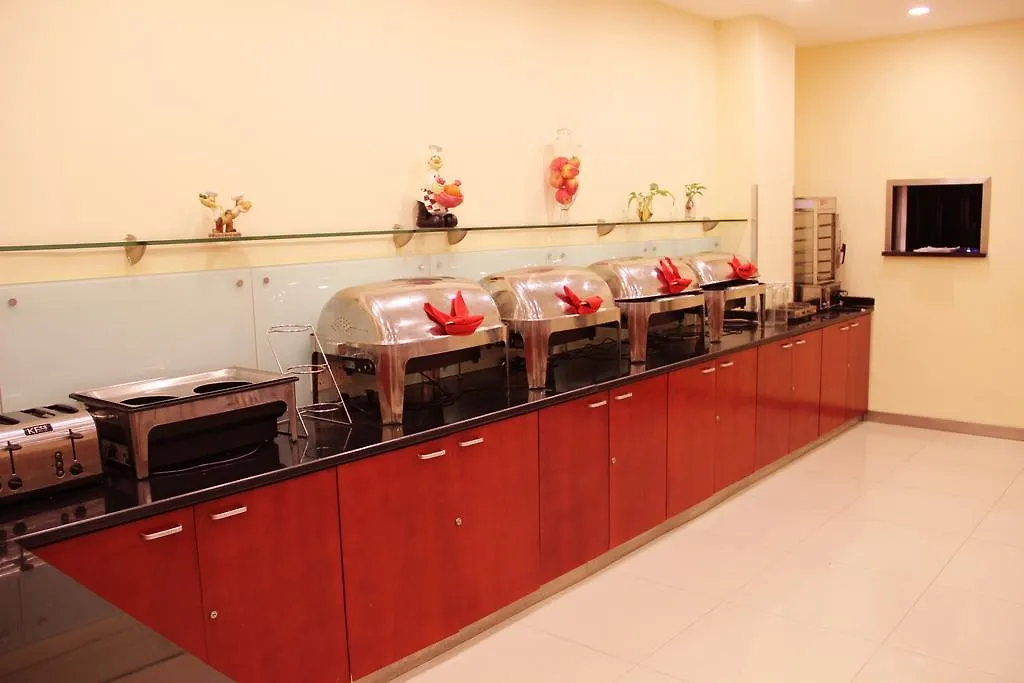 Hanting Express Sanya Chun Yuan Sea Food Square Branch