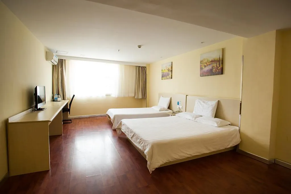 ** Hotel Hanting Express Sanya Chun Yuan Sea Food Square Branch China